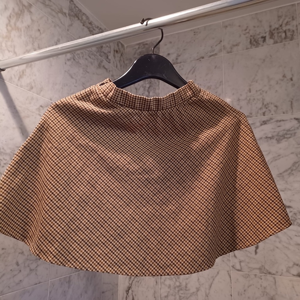 Zara Girls Tan White Plaid Mini Skirt Size 6 Preowned Made in Turkey